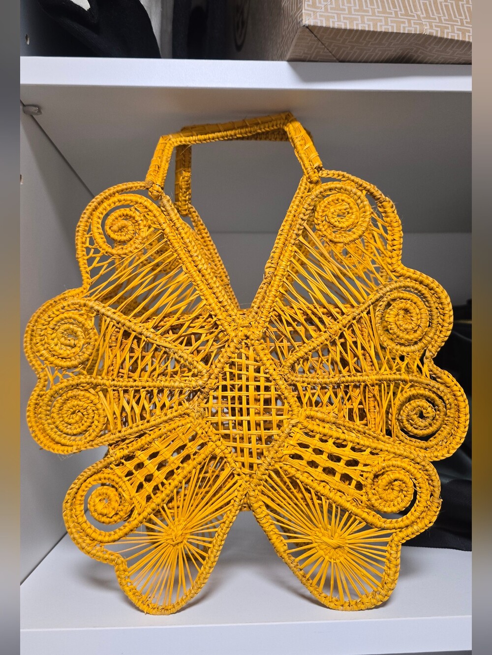 Handwoven Yellow Tote Bag - Boho Summer Accessory - Picture 5 of 5